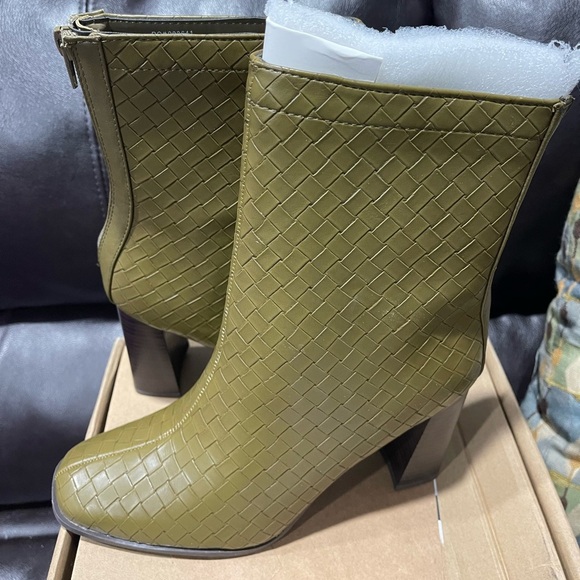 New nib Journee olive ankle dress boots sz 8m $99 - Picture 1 of 5